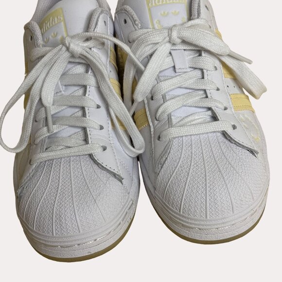 Adidas Womens Superstar Low Shoes Sneakers Easy Yellow White 8.5 - Picture 4 of 10
